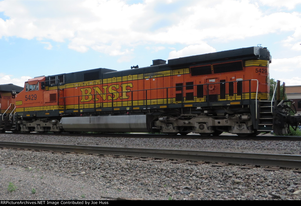 BNSF 5429